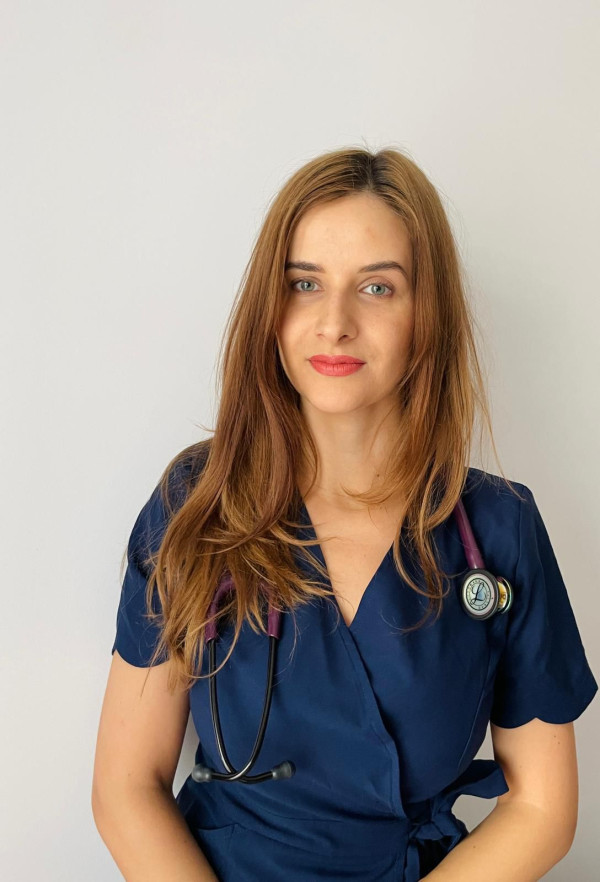 Dr. Lorena Mocanu